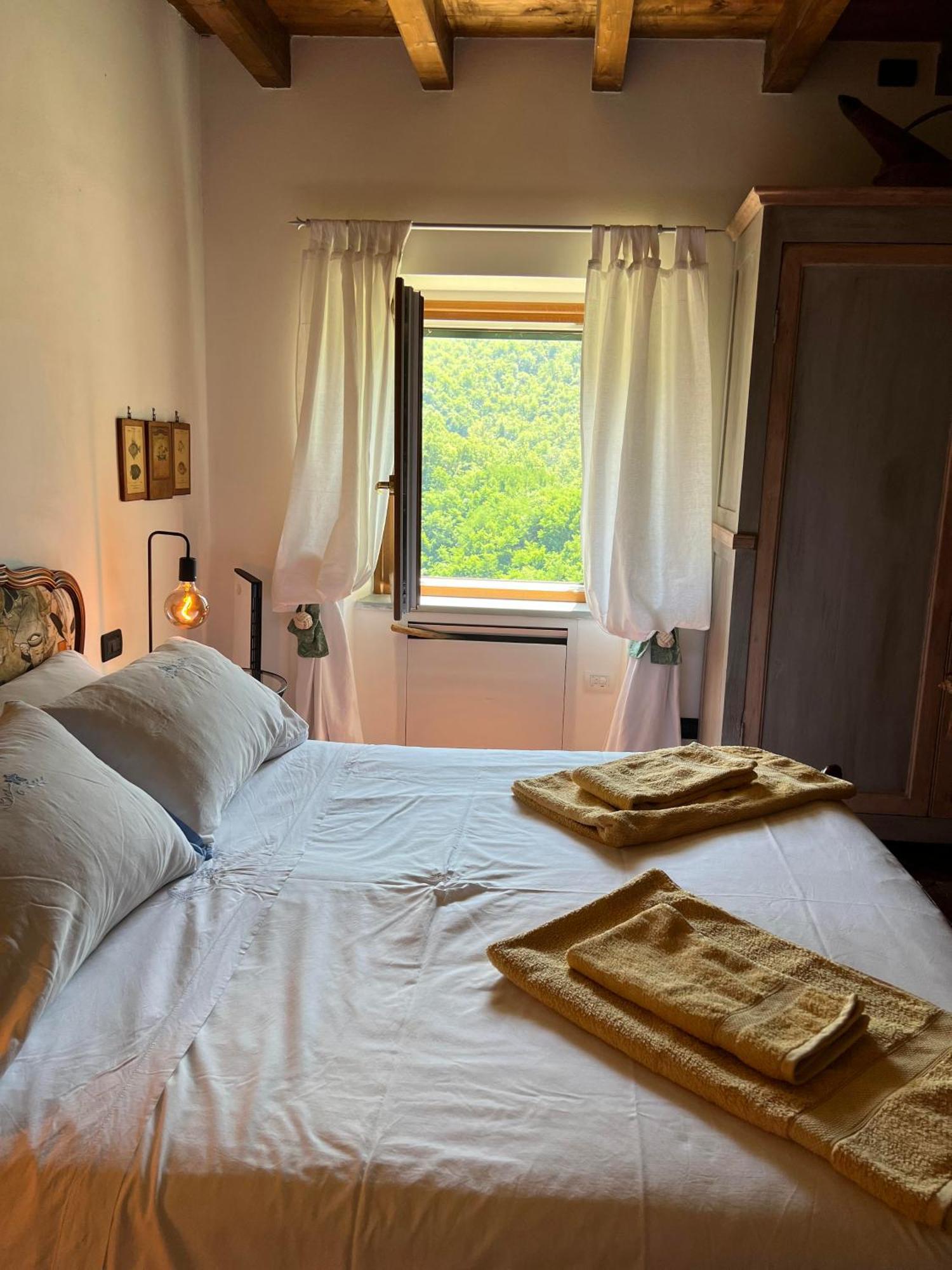 Casa Boru - A Beautiful Fully Restored Spacious House With Fantastic Views Calice al Cornoviglio Dış mekan fotoğraf