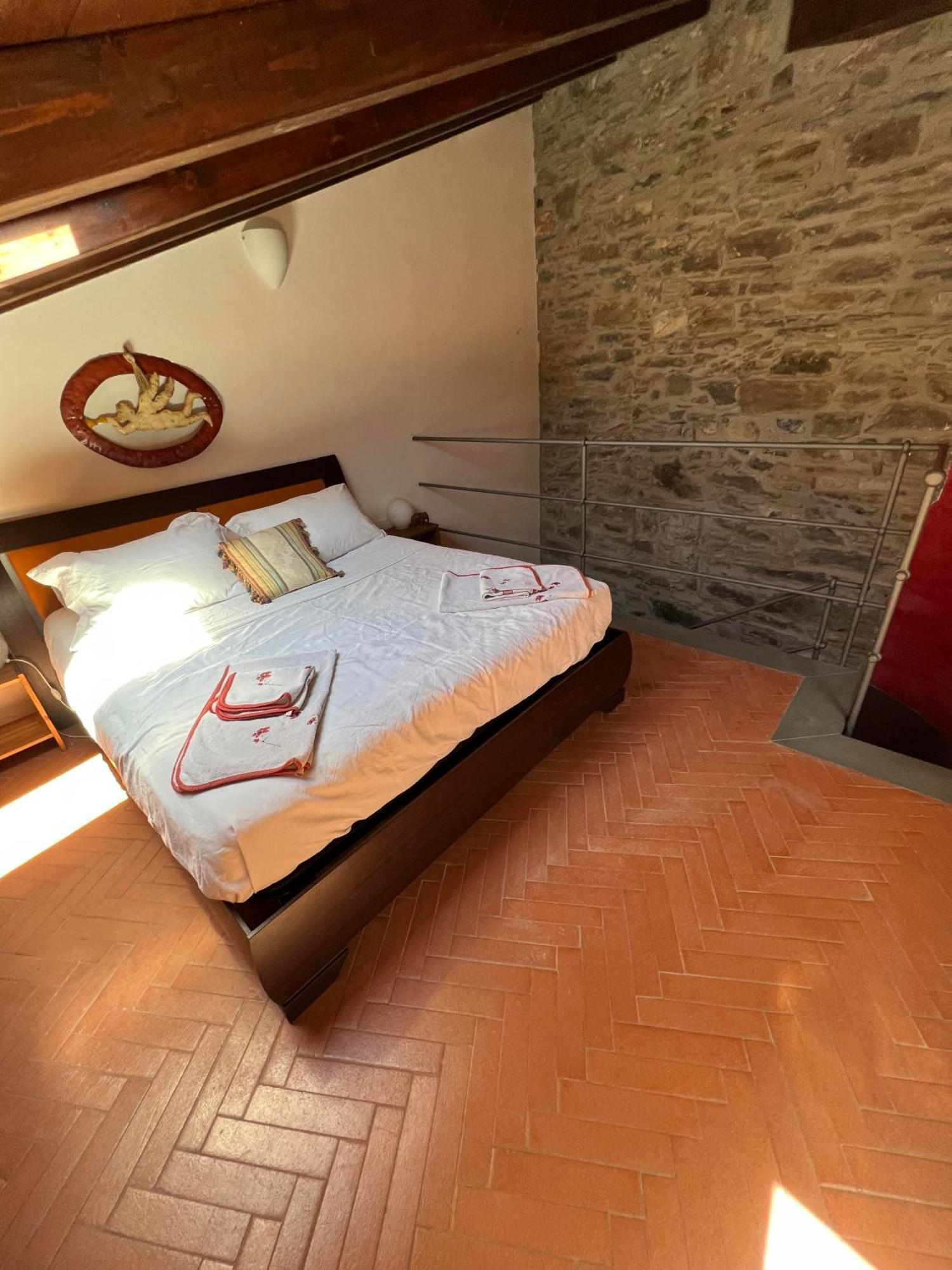Casa Boru - A Beautiful Fully Restored Spacious House With Fantastic Views Calice al Cornoviglio Dış mekan fotoğraf